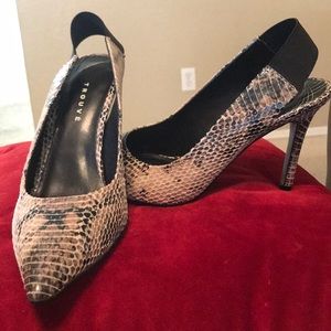 Trouve’ 4” snake skin heels